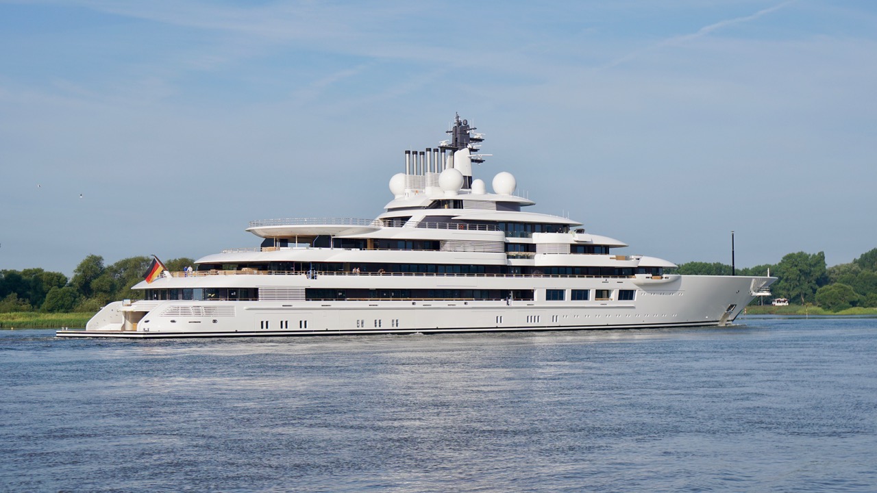 lightning yacht lurssen